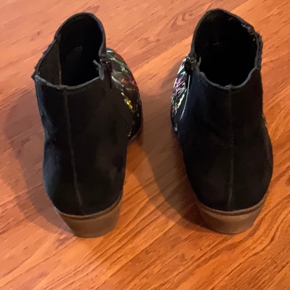 Diba since 1990 Black Suede Leather Boot with Embroidery - Picture 3 of 5